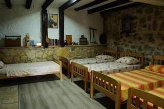 Апартаменты Old House Kontic Никшич Семейный номер-8